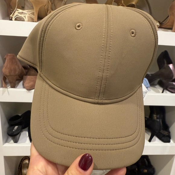 Lululemon Athletica Brown Baller Hat - Picture 1 of 3